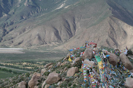 西藏山麓