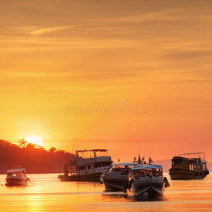 海滩 目的地 娱乐 夏天 全景图 海景 旅行 天空 太阳