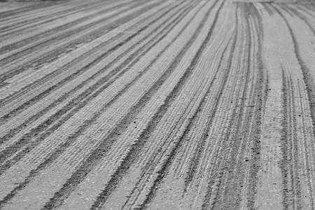 修复前损坏的沥青照片