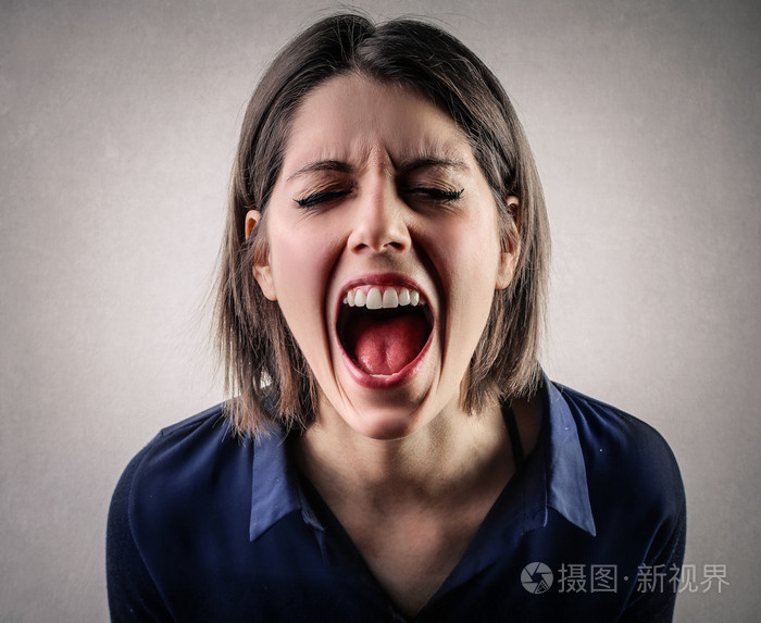 女人尖叫的肖像