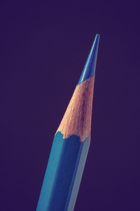 彩色铅笔与滤波效果复古怀旧风格