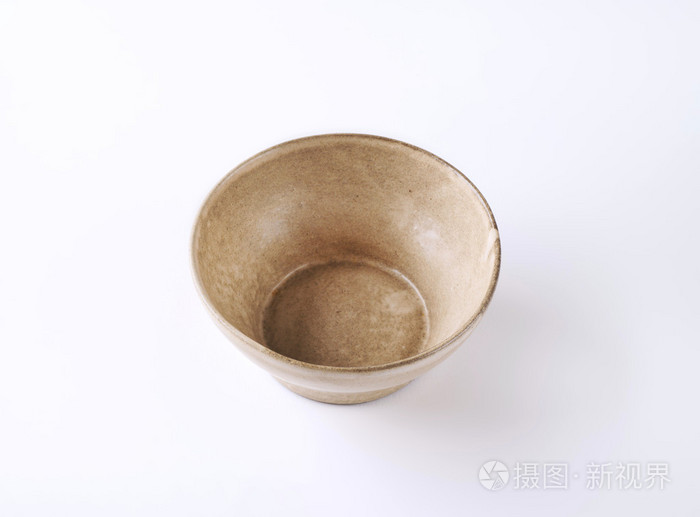 空的棕色碗