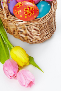 复活节彩蛋和郁金香