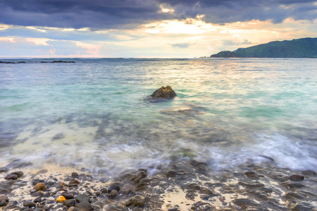 海滩日出背景