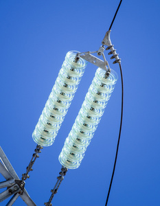 玻璃绝缘子图片-玻璃绝缘子素材-玻璃绝缘子插画-摄图新视界