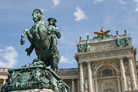 王子 Eugene 在霍夫堡宫，维也纳，奥地利的维也纳，奥地利2010 年 4 月 22 日  雕像