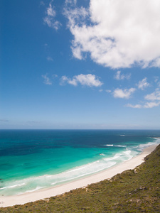 玛格丽特河西澳大利亚06102013玛格丽特河冲浪海滩与完美的蓝天从上面。