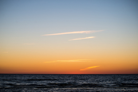 海上日落