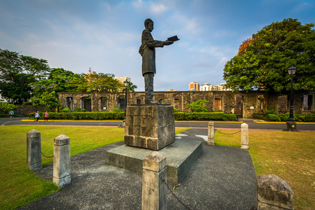 在堡 Santiago Intramuros，马尼拉，菲律宾的雕像