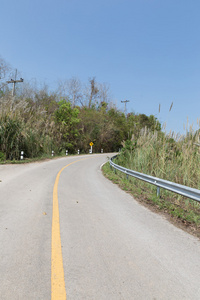 在泰国农村道路