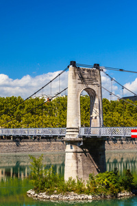 Passerelle 杜大学那座旧桥