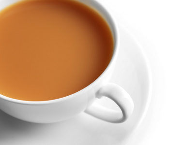 陶瓷杯奶茶孤立在白色背景上的图片