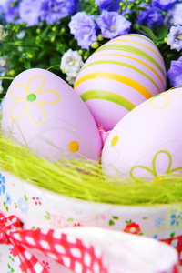 风铃花和复活节彩蛋
