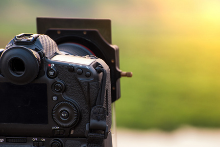 rfcamera带有渐变滤波器的dslr摄像机拍摄图像照片