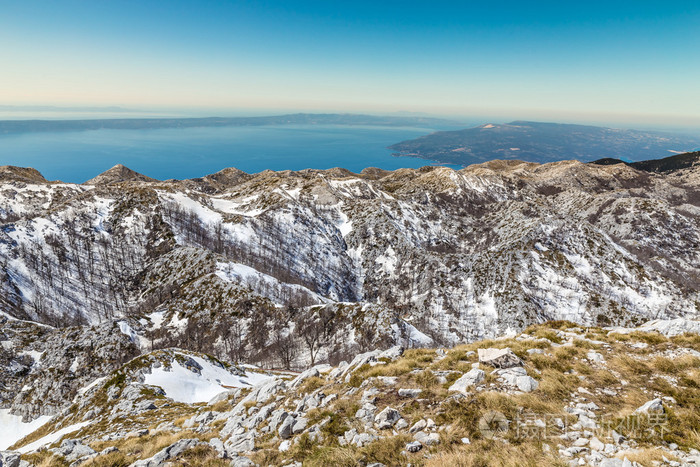 在山区 Biokovo 山和海克罗地亚景观