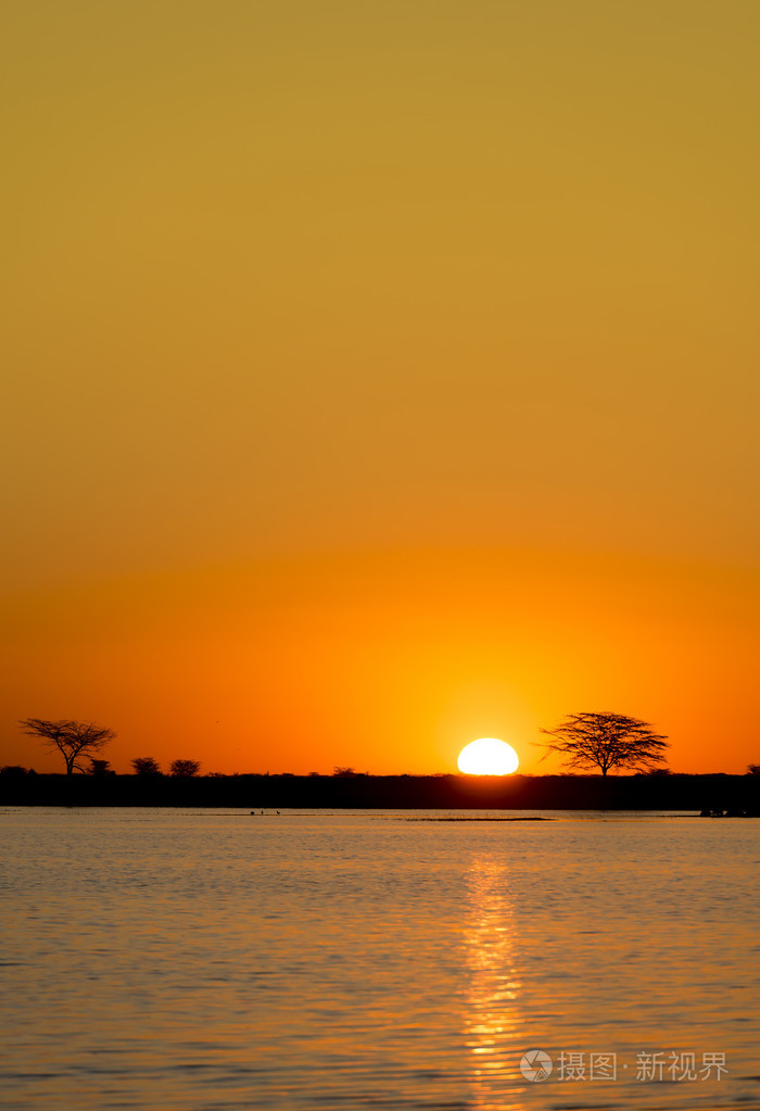 非洲的夕阳的天空