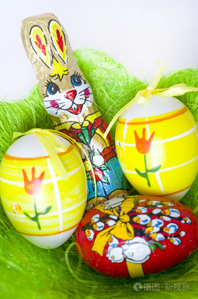 复活节彩蛋巧克力兔子垂直