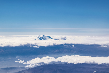 安第斯山脉山区窗口平面视图