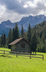 Val San Nicolo Fassa 谷