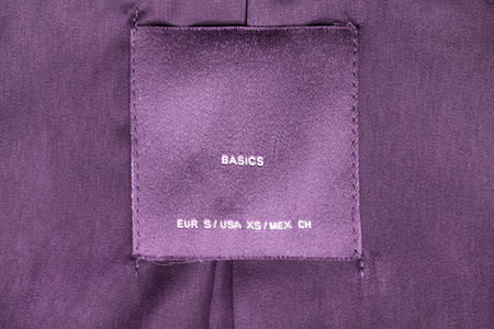 紫色的衣服标签