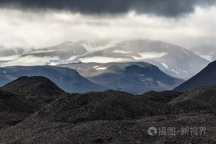 山在北部岛屿的新地岛