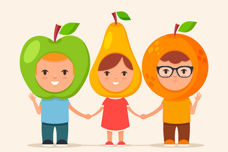 孩子们在水果帽子  苹果 梨和橘子