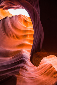 低羚羊峡谷在亚利桑那州美国与下暴露和选择性焦点