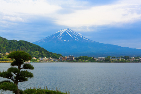 与日本河口湖湖富士山