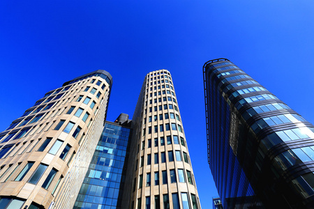 高科技风格的建筑立面照片