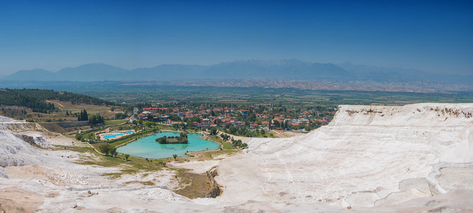 Pammukale 的全景视图