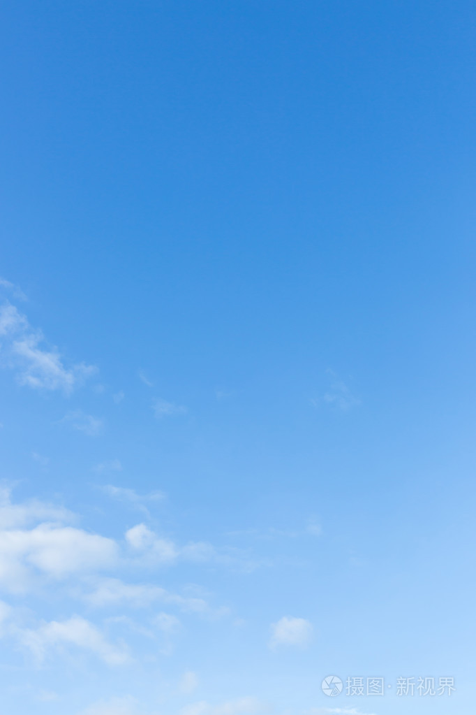 清澈的蓝天白云照片-正版商用图片1mp3he-摄图新视界