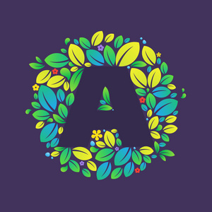 字母 A 标志在圈子的叶和花