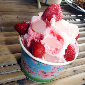 冰淇淋 草莓
