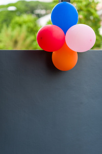 色彩缤纷的气球装饰