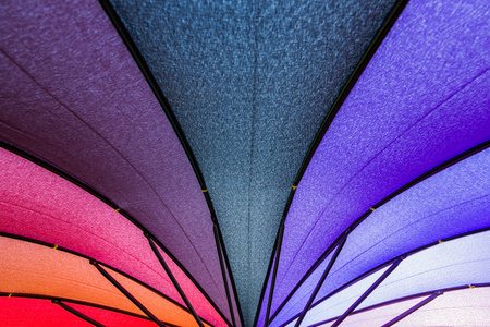 颜色的彩虹伞