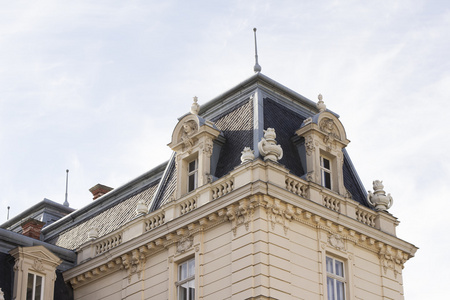屋顶的宫殿在利沃夫历史中心图片