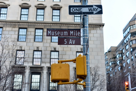博物馆里的街道路牌图片
