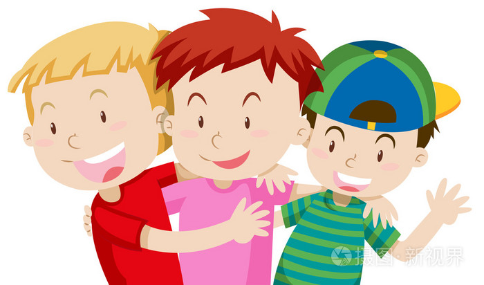 三个男孩拥抱和微笑