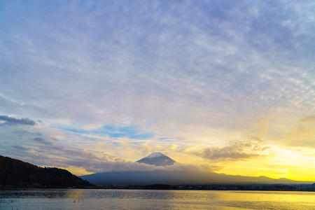 富士山在夕阳