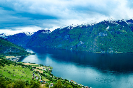 美丽的大自然挪威 Stegastein 瞭望