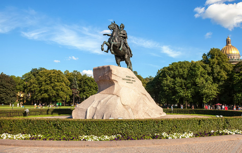 彼得大帝的 青铜骑士 St 骑马雕像