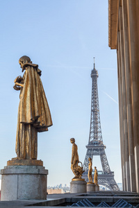 雕塑在特罗卡德罗在巴黎，法国