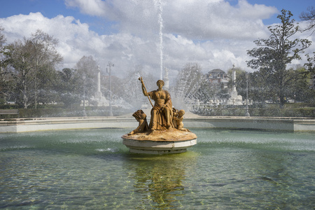 喷泉的女神 ceres 帕特尔在公园的花园