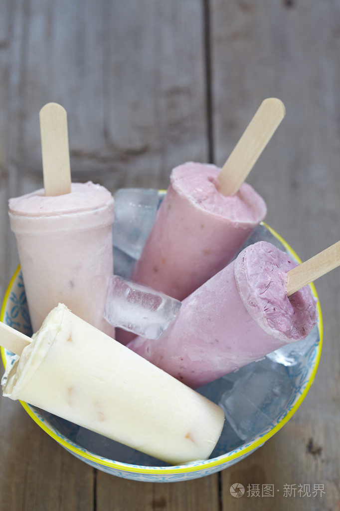 水果酸奶冰棍