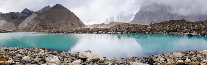 美丽的雪山和湖泊