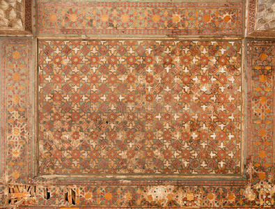 古老波斯宫殿天花板的几何图案