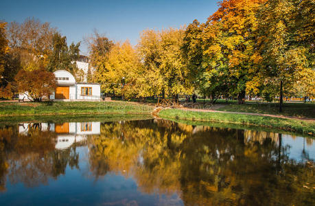 莫斯科公园的秋天