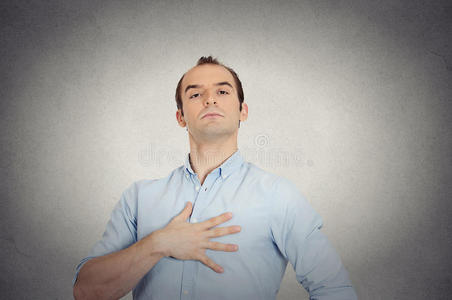 狂妄自大,敢作敢为,傲慢自大照片