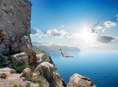 靠近大海的堡垒照片