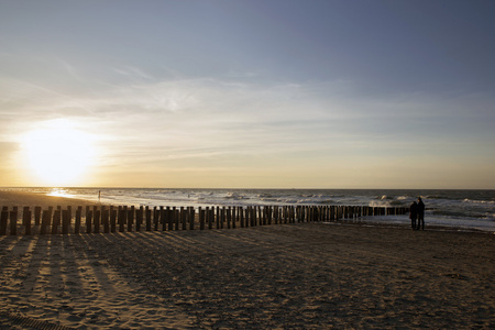 在 Domburg 海滩的日落